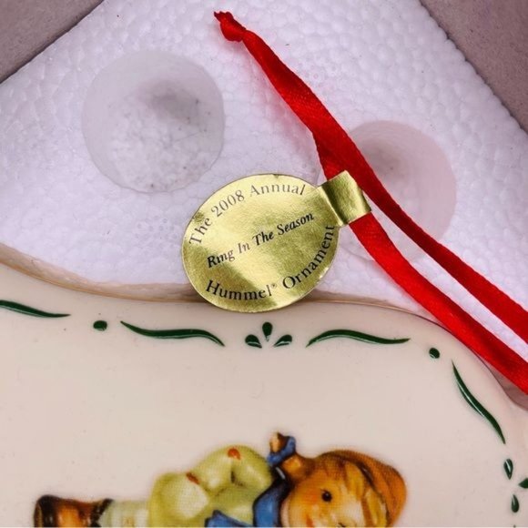 Hummel Christmas Tree Ornament Ring In The Season 2008 Danbury Mint collectable - Picture 2 of 3